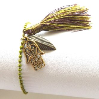 bracelet pompon