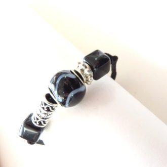 bracelet suedine