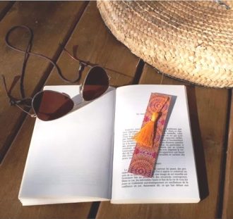 marque-pages avec couleur pompon different