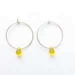 créoles perle jaune