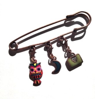 broche charm