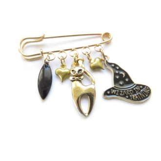 broche charm