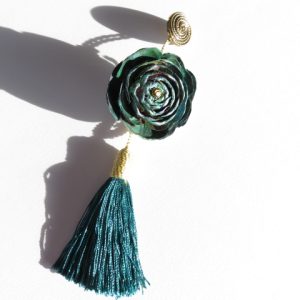 suspension fleur décorative